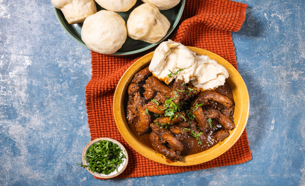 Copy of Goldi-HR-Beer braised chicken necks with dombolo (1)