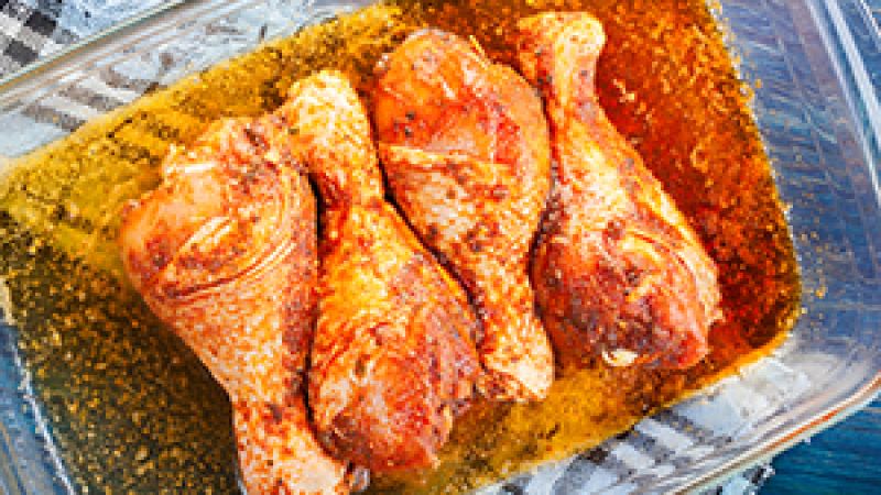 chicken marinating